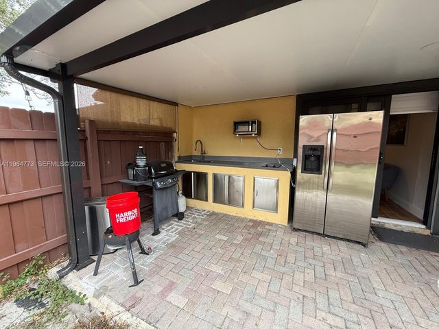 4403 NW 4th Ave 4403, Deerfield Beach, FL 33064