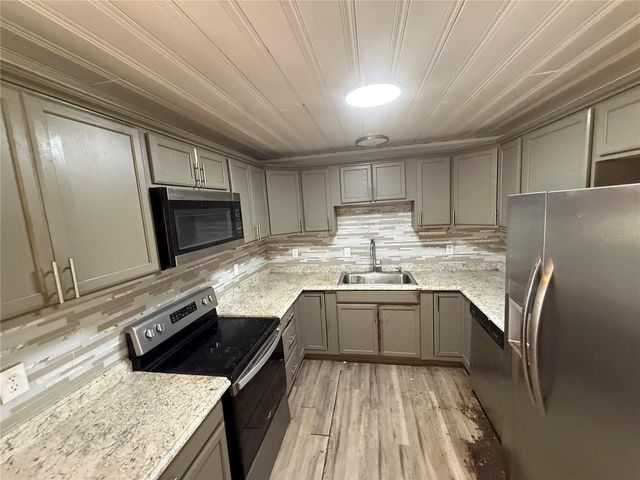 5926 CRAFTON DRIVE, Lakeland, FL 33809