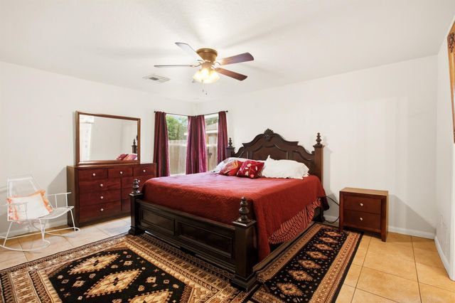 2438 Gwenfair Drive, Spring, TX 77373