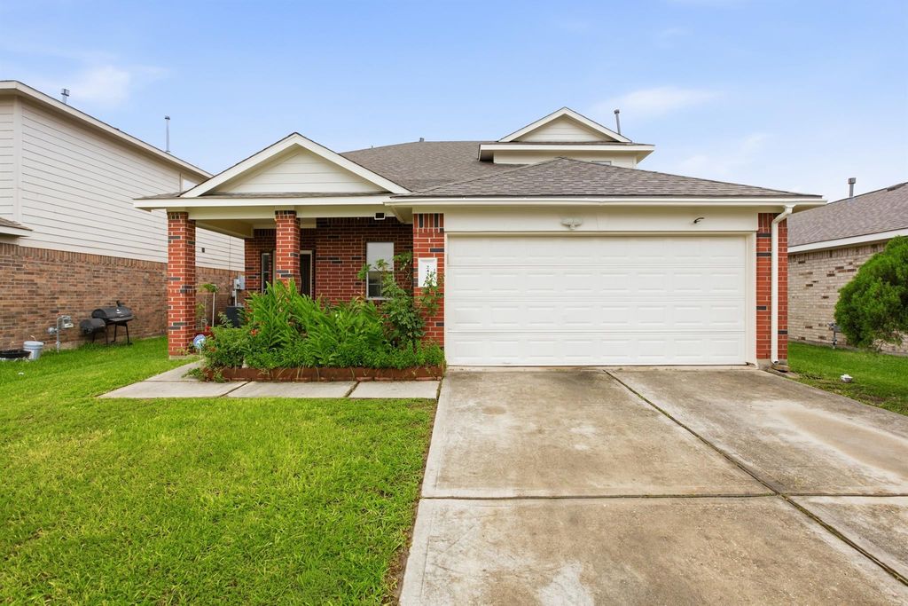 2438 Gwenfair Drive, Spring, TX 77373