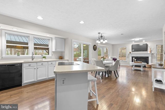 6241 MARTIN RD, Columbia, MD 21044