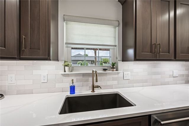 884 Shaftsbury Road, Troy, OH 45373
