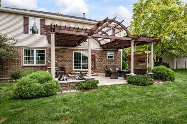 884 Shaftsbury Road, Troy, OH 45373