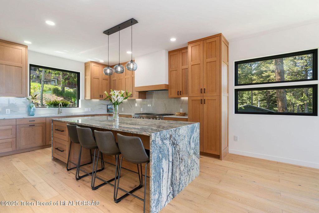 785 SNOW KING DRIVE, Jackson, WY 83001 photo 8