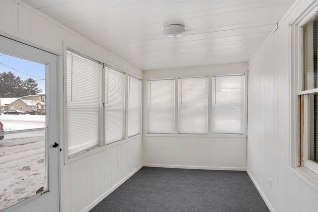 212 CHUTE STREET, Menasha, WI 54952