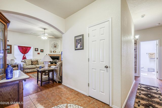 6426 Serrano Drive, Las Cruces, NM 88012