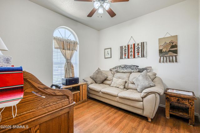 6426 Serrano Drive, Las Cruces, NM 88012