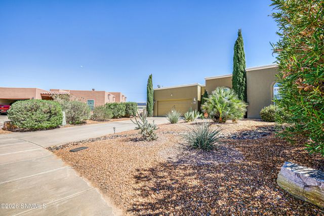 6426 Serrano Drive, Las Cruces, NM 88012