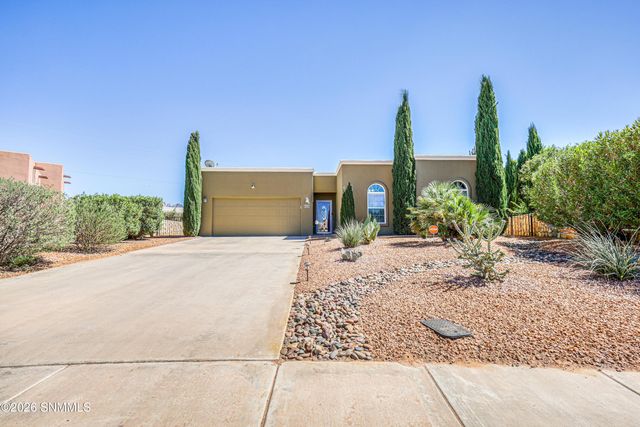 6426 Serrano Drive, Las Cruces, NM 88012