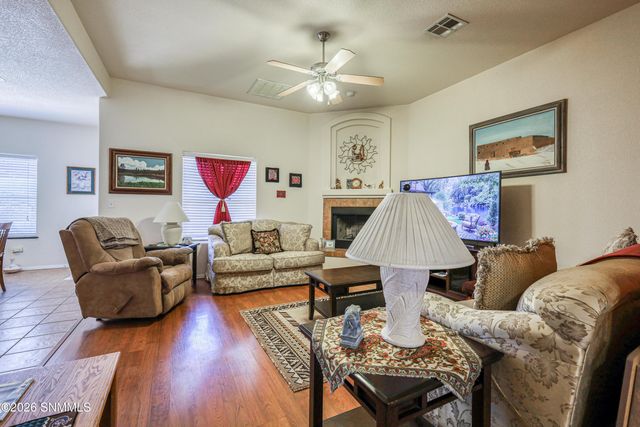 6426 Serrano Drive, Las Cruces, NM 88012