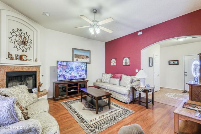 6426 Serrano Drive, Las Cruces, NM 88012