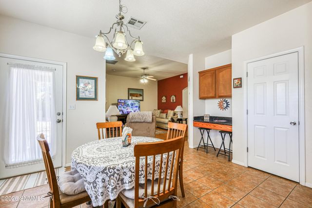 6426 Serrano Drive, Las Cruces, NM 88012