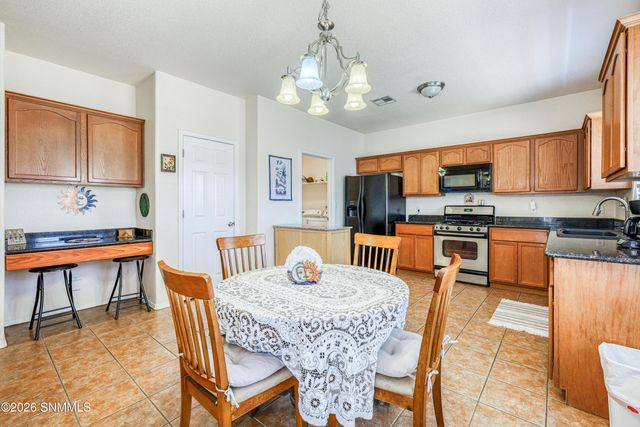 6426 Serrano Drive, Las Cruces, NM 88012