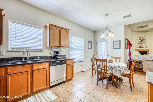 6426 Serrano Drive, Las Cruces, NM 88012