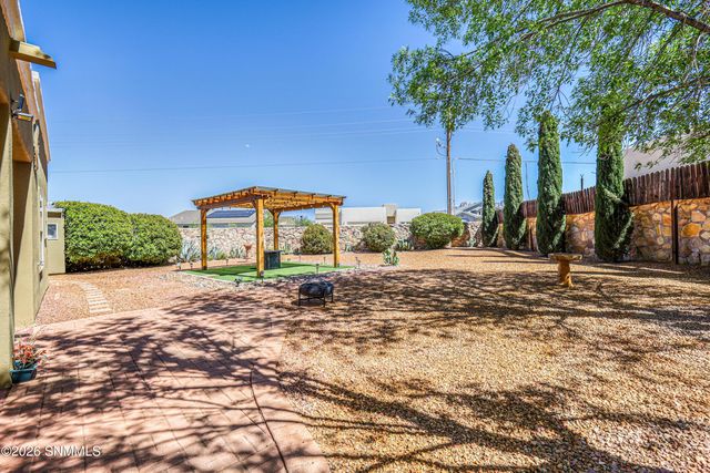 6426 Serrano Drive, Las Cruces, NM 88012