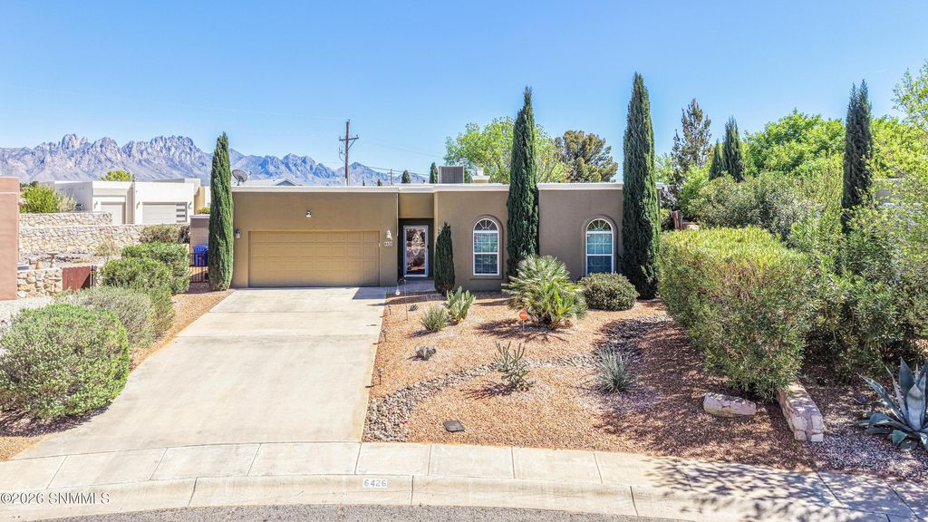 6426 Serrano Drive, Las Cruces, NM 88012