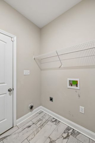 333 Clarabelle Ln, Clarksville, TN 37040
