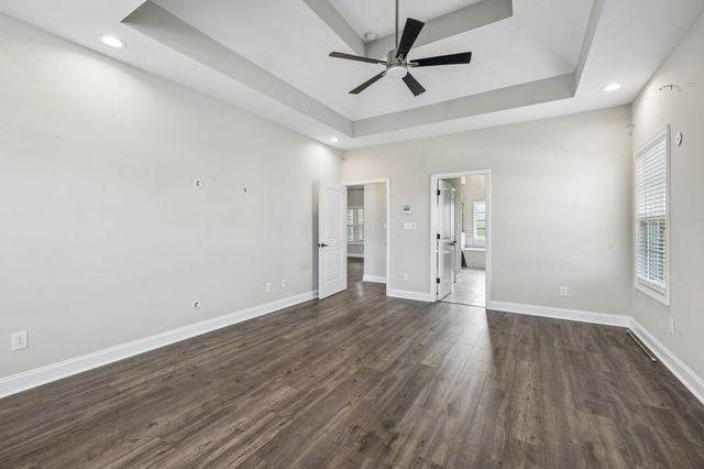 333 Clarabelle Ln, Clarksville, TN 37040