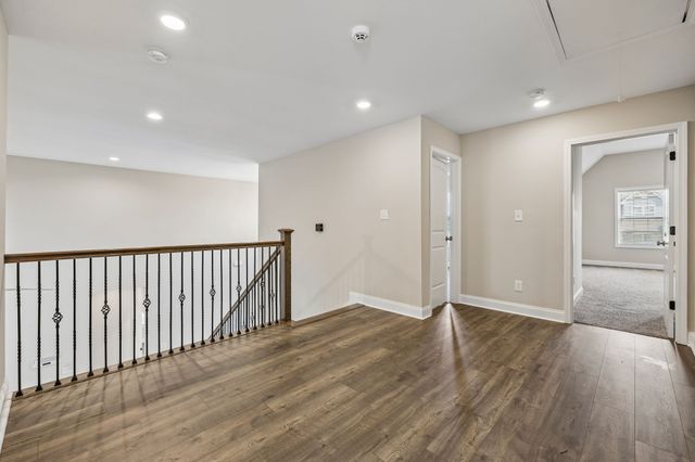 333 Clarabelle Ln, Clarksville, TN 37040
