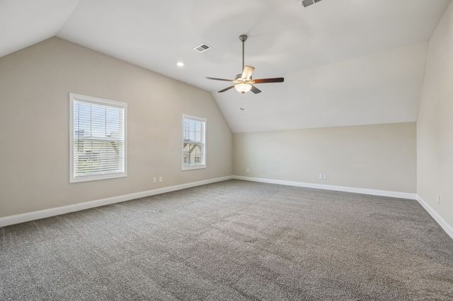 333 Clarabelle Ln, Clarksville, TN 37040