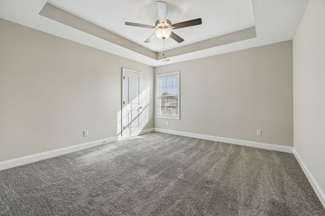 333 Clarabelle Ln, Clarksville, TN 37040