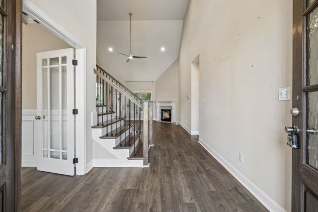 333 Clarabelle Ln, Clarksville, TN 37040