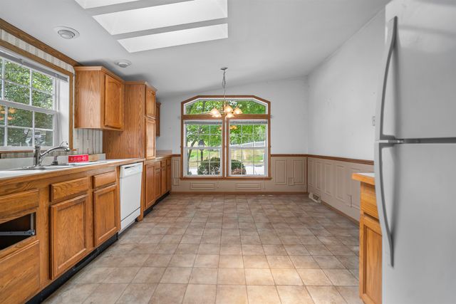 17 Heritage Way, Manchester, NH 03104