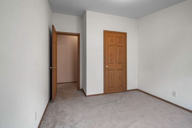 17 Heritage Way, Manchester, NH 03104