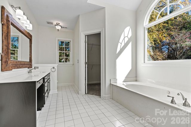 8937 Mcdiarmid Lane, Huntersville, NC 28078