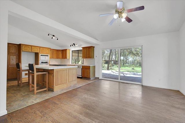 5900 Bald Mountain Rd, Browns Valley, CA 95918