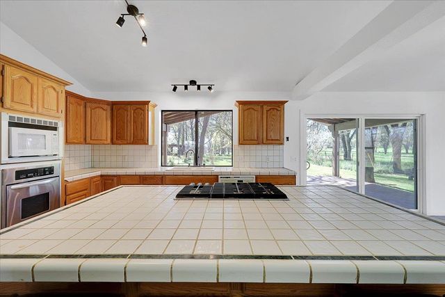 5900 Bald Mountain Rd, Browns Valley, CA 95918