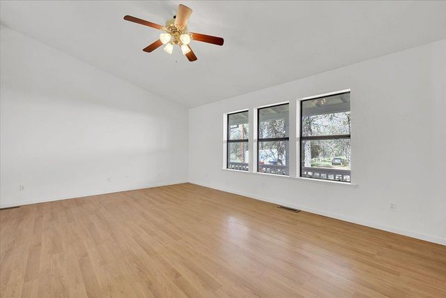 5900 Bald Mountain Rd, Browns Valley, CA 95918