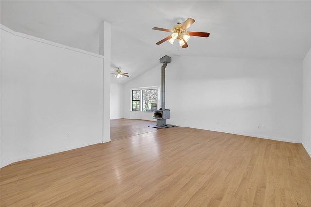 5900 Bald Mountain Rd, Browns Valley, CA 95918