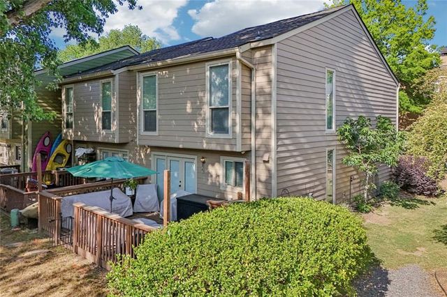 1119 Riverbend Club Drive SE, Atlanta, GA 30339