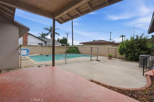 903 Crestfield, Duarte, CA 91010