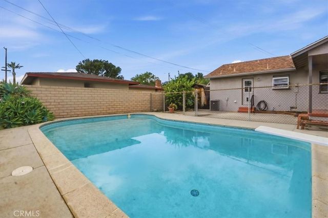 903 Crestfield, Duarte, CA 91010