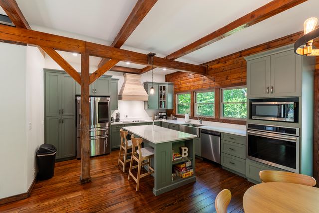 573 Ross Hollow Road, Ringgold, GA 30736