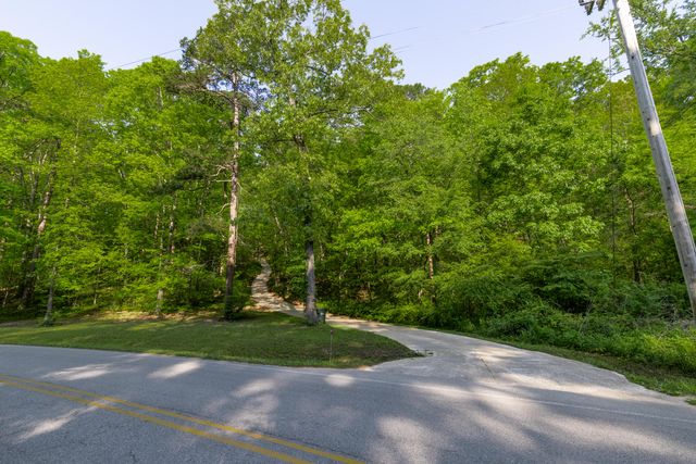 573 Ross Hollow Road, Ringgold, GA 30736