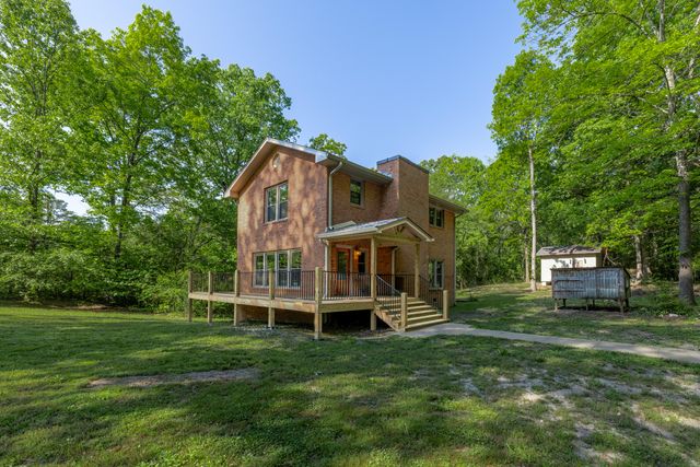 573 Ross Hollow Road, Ringgold, GA 30736