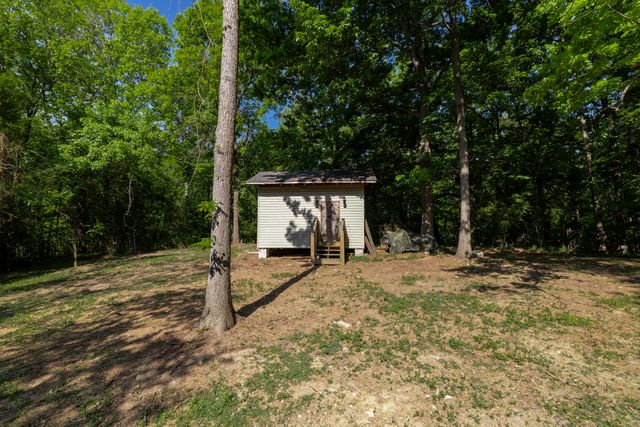 573 Ross Hollow Road, Ringgold, GA 30736