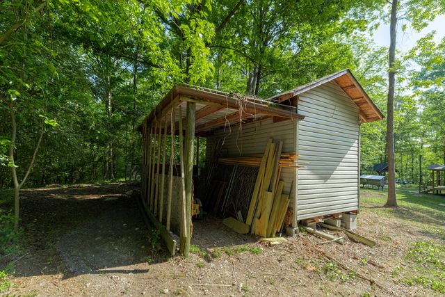 573 Ross Hollow Road, Ringgold, GA 30736