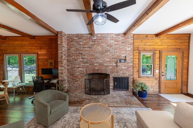 573 Ross Hollow Road, Ringgold, GA 30736