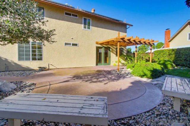 11385 Paseo Albacete, San Diego, CA 92129
