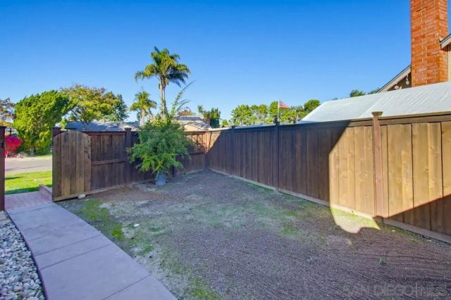 11385 Paseo Albacete, San Diego, CA 92129