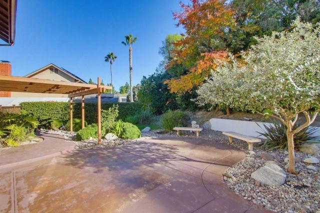 11385 Paseo Albacete, San Diego, CA 92129