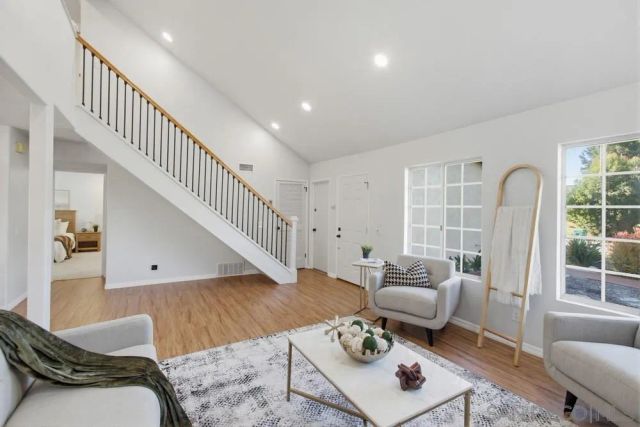 11385 Paseo Albacete, San Diego, CA 92129