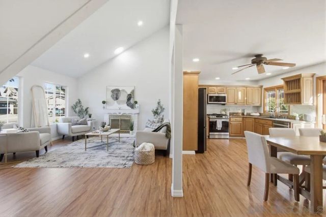 11385 Paseo Albacete, San Diego, CA 92129