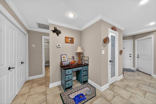 1442 Garner Lane, Longview, TX 75605