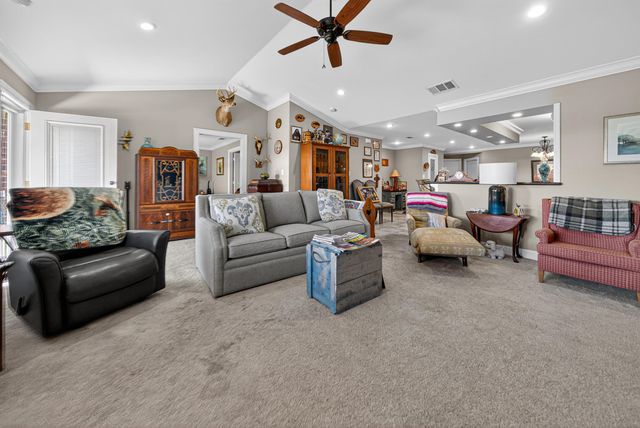 1442 Garner Lane, Longview, TX 75605