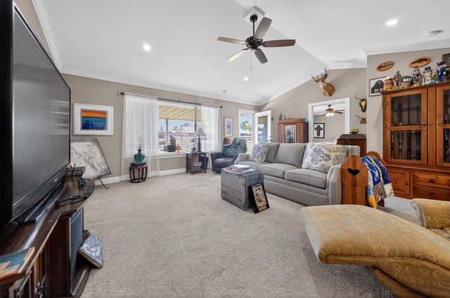 1442 Garner Lane, Longview, TX 75605